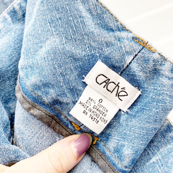 Cache Light Wash Capri Jeans NWOT - Picture 7 of 7